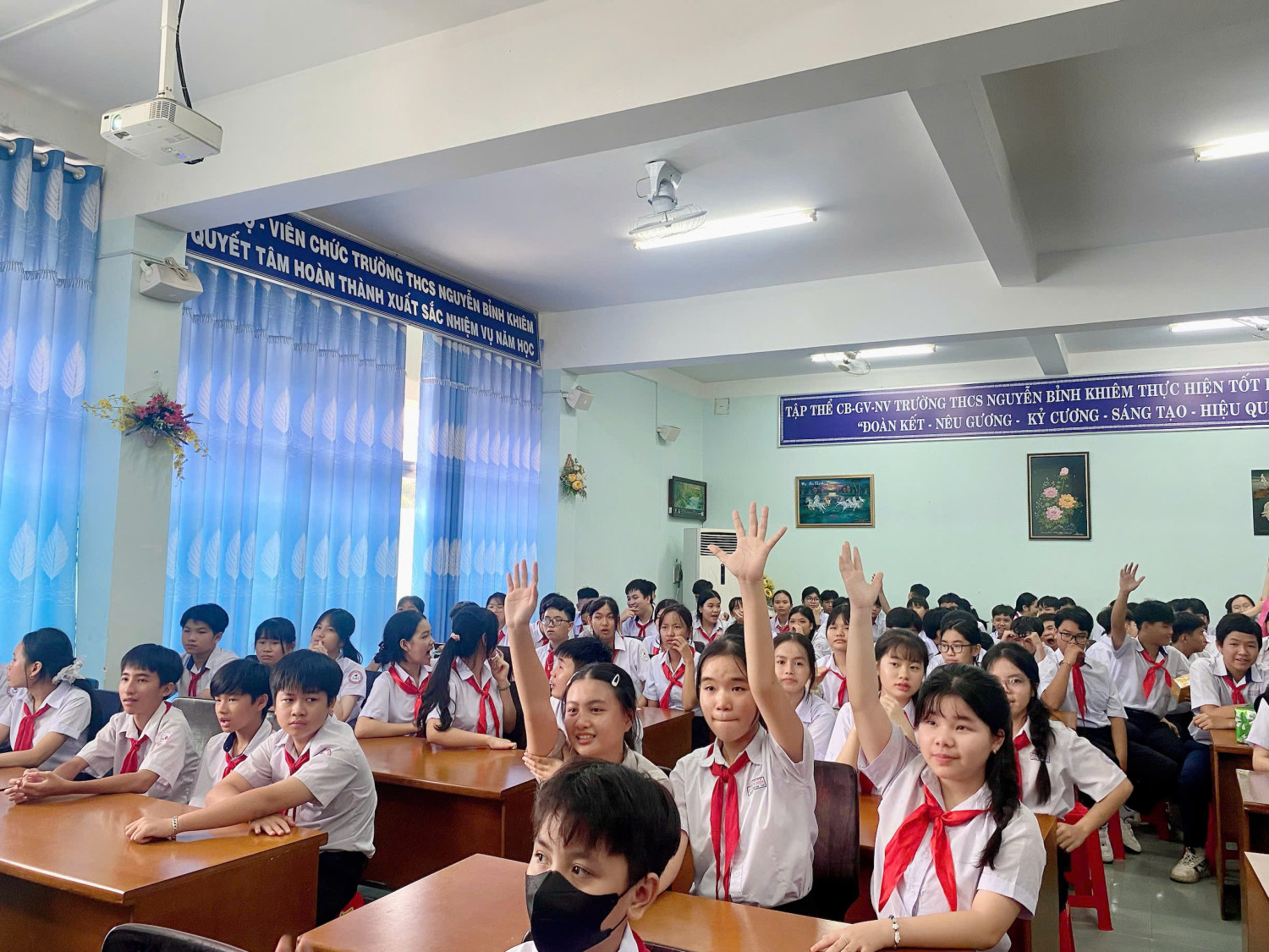 gen h hs trả lời câu hỏi từ công an