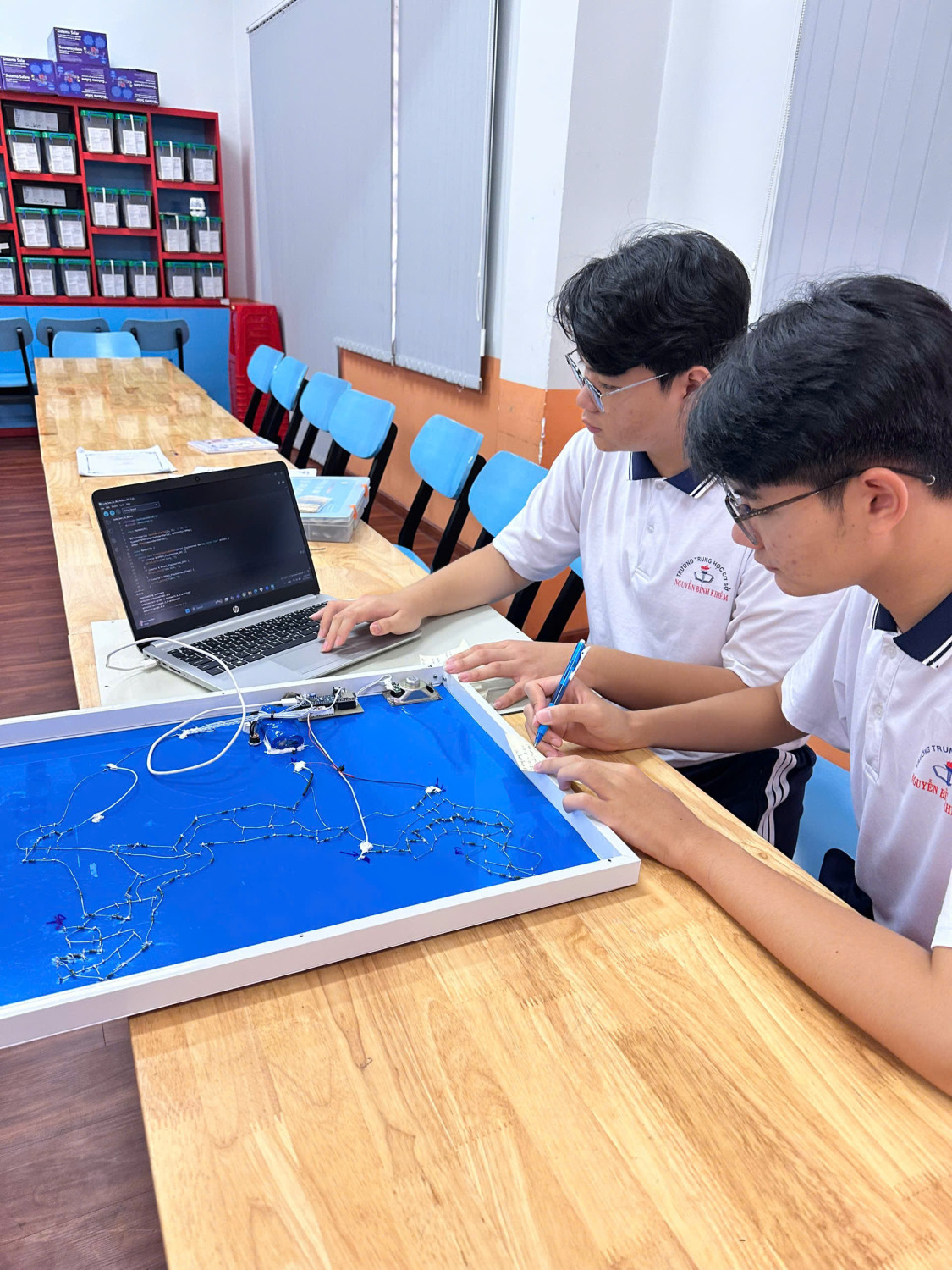 20723100253660236802