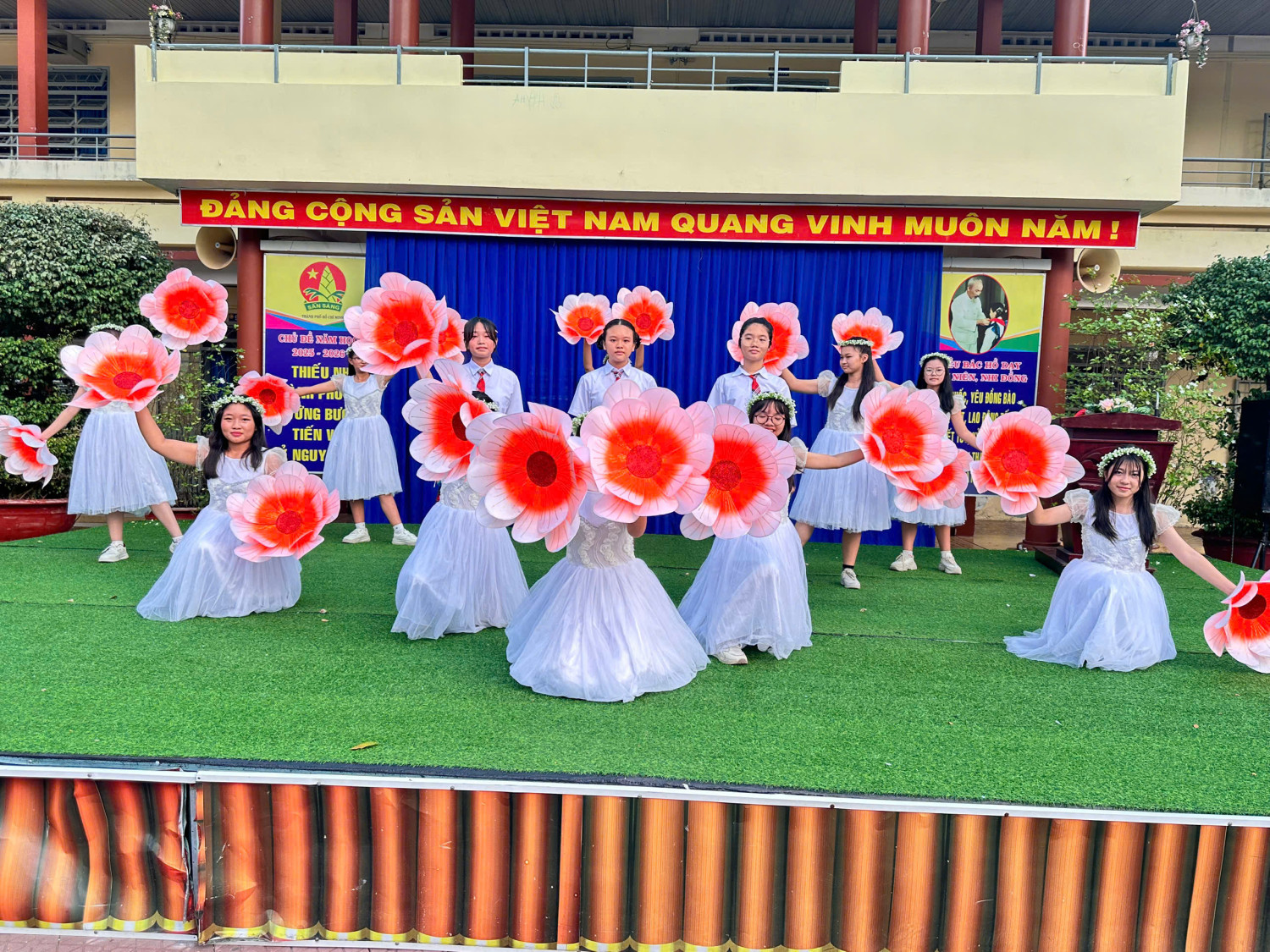 LỄ SƠ KẾT HỌC KỲ I NĂM HỌC 2025-2026